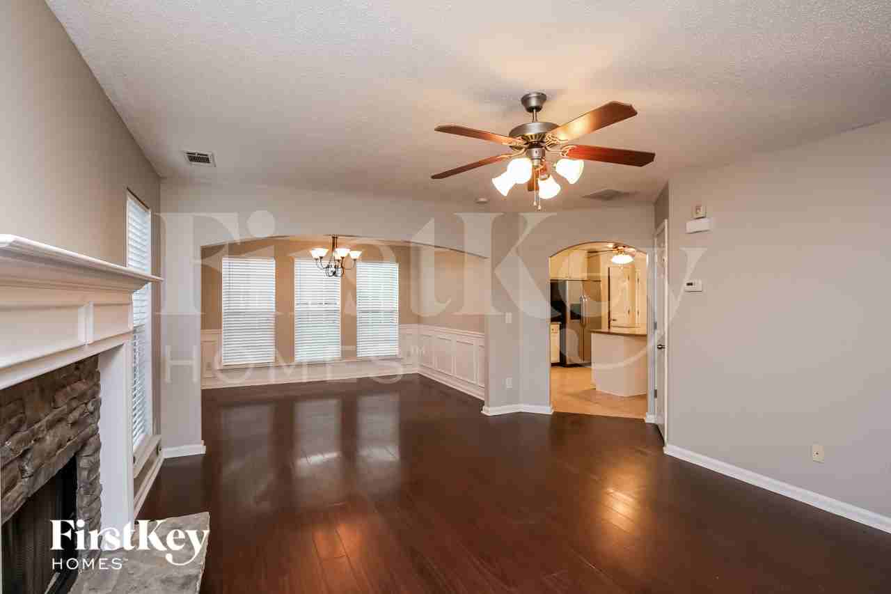 148 Red Hawk Dr - Photo 4 of 15