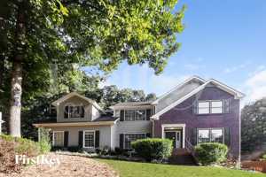 featured image of 205 Timber Oak Cv