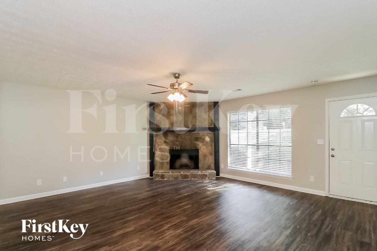 4665 Jamerson Forest Pkwy - Photo 4 of 18