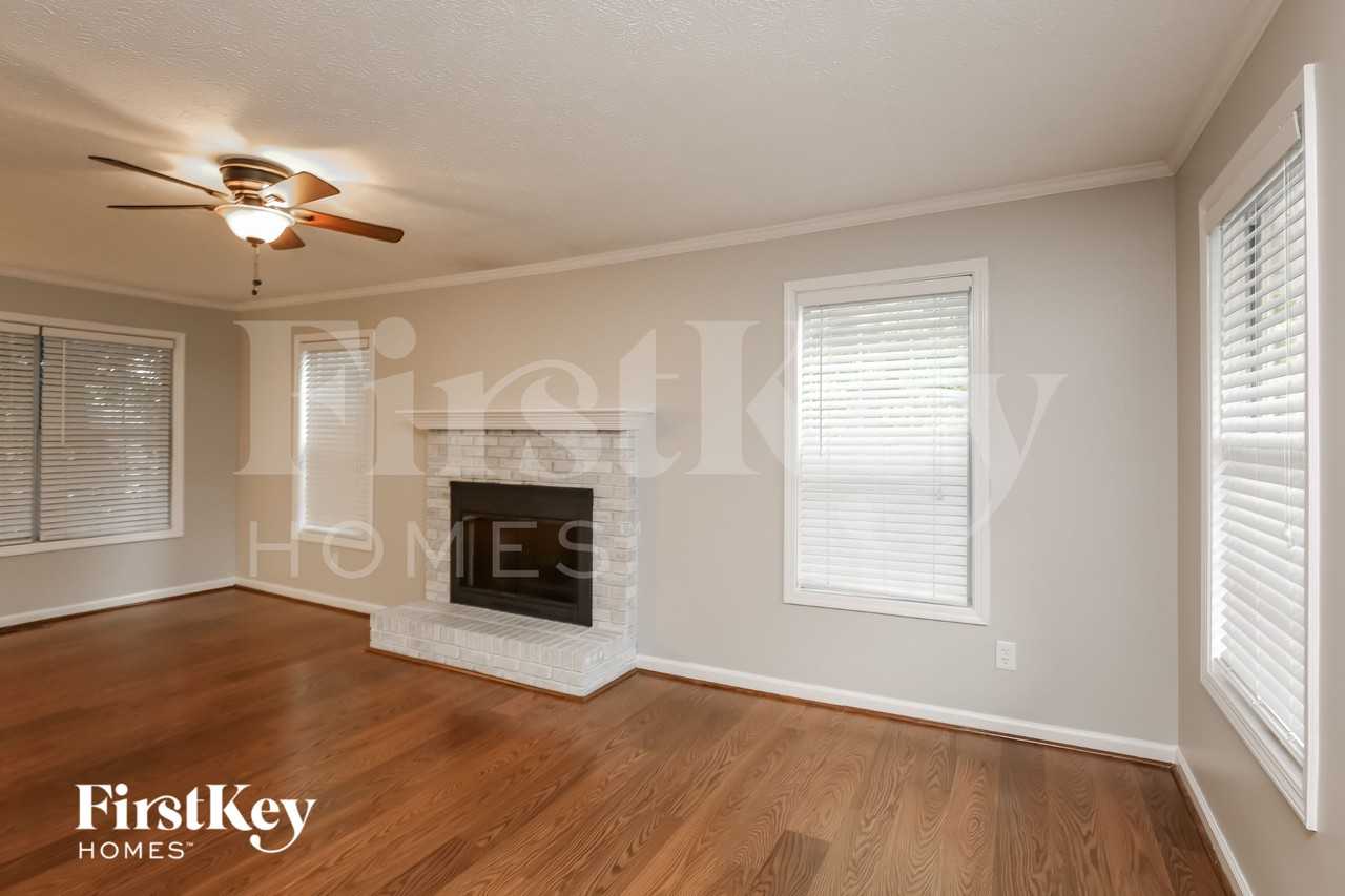 4060 Mark Todd Ct - Photo 3 of 18