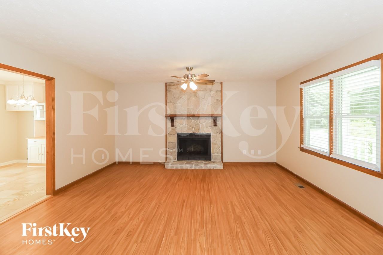 104 Sweetgum Cir - Photo 3 of 15