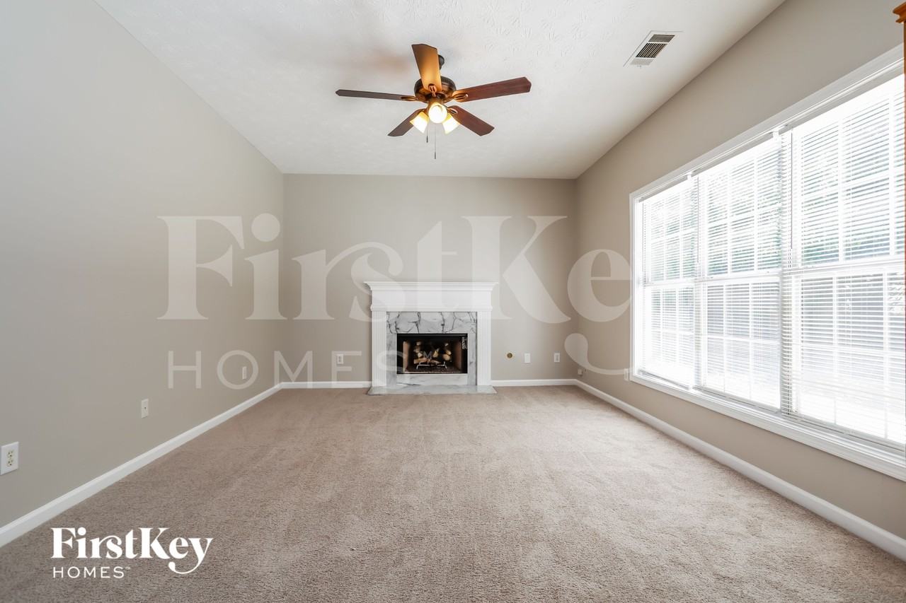 745 Somerset Vale Dr - Photo 2 of 18