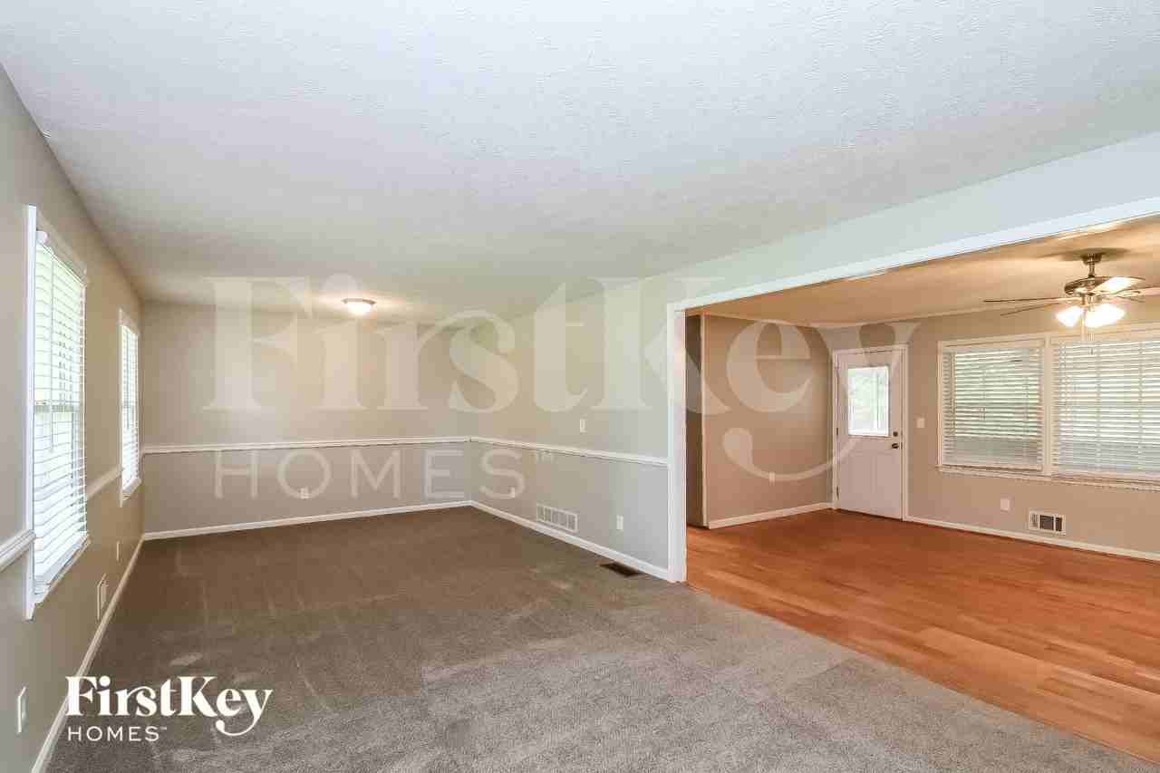 3560 Nowlin Rd Nw - Photo 2 of 18