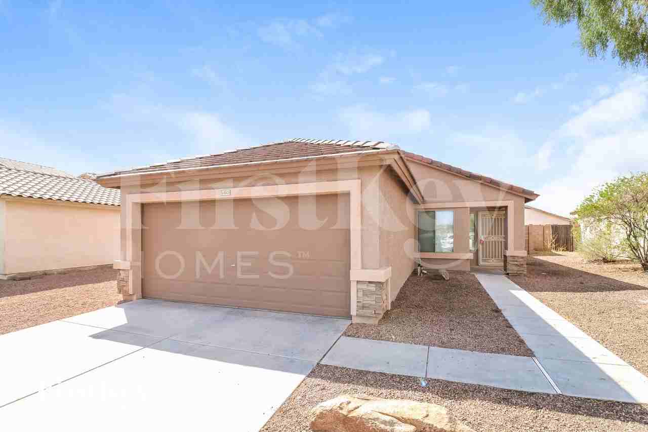 14805 W Redfield Rd - Photo 2 of 15