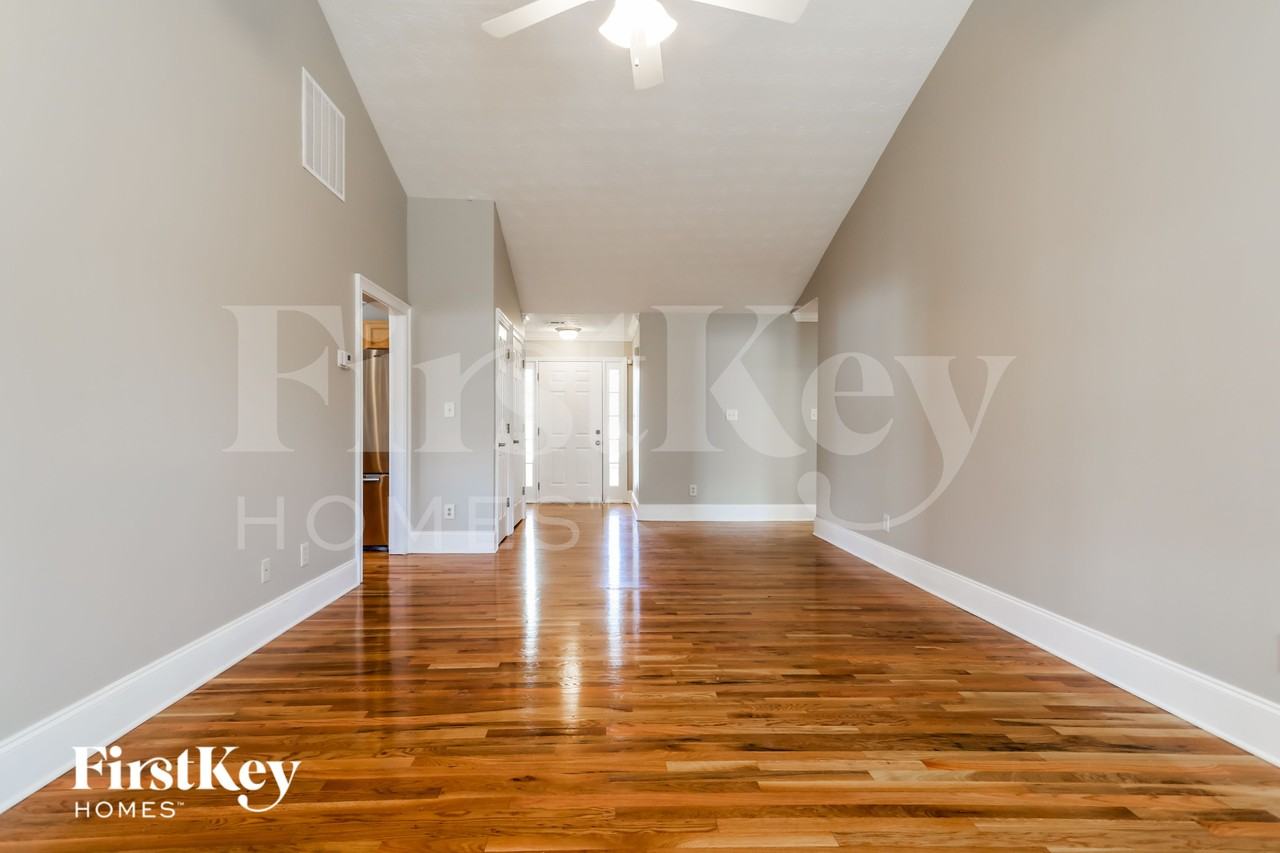 1524 Leeward Ron Dr - Photo 4 of 18