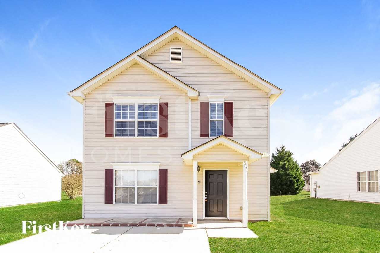 802 Almora Dr