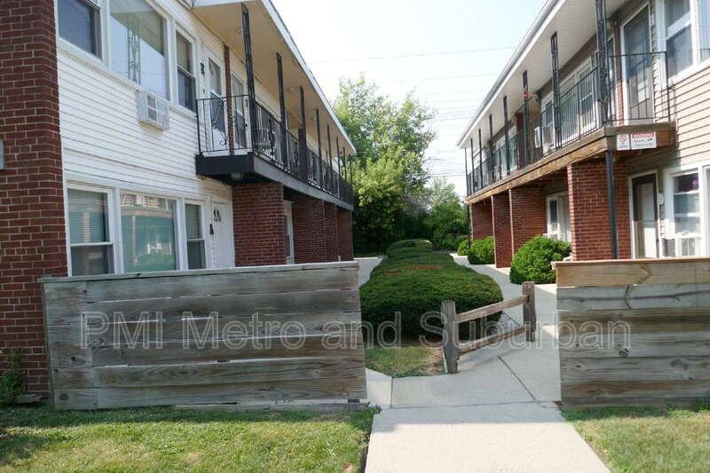 748 E 5th Ct - Photo 2 of 10