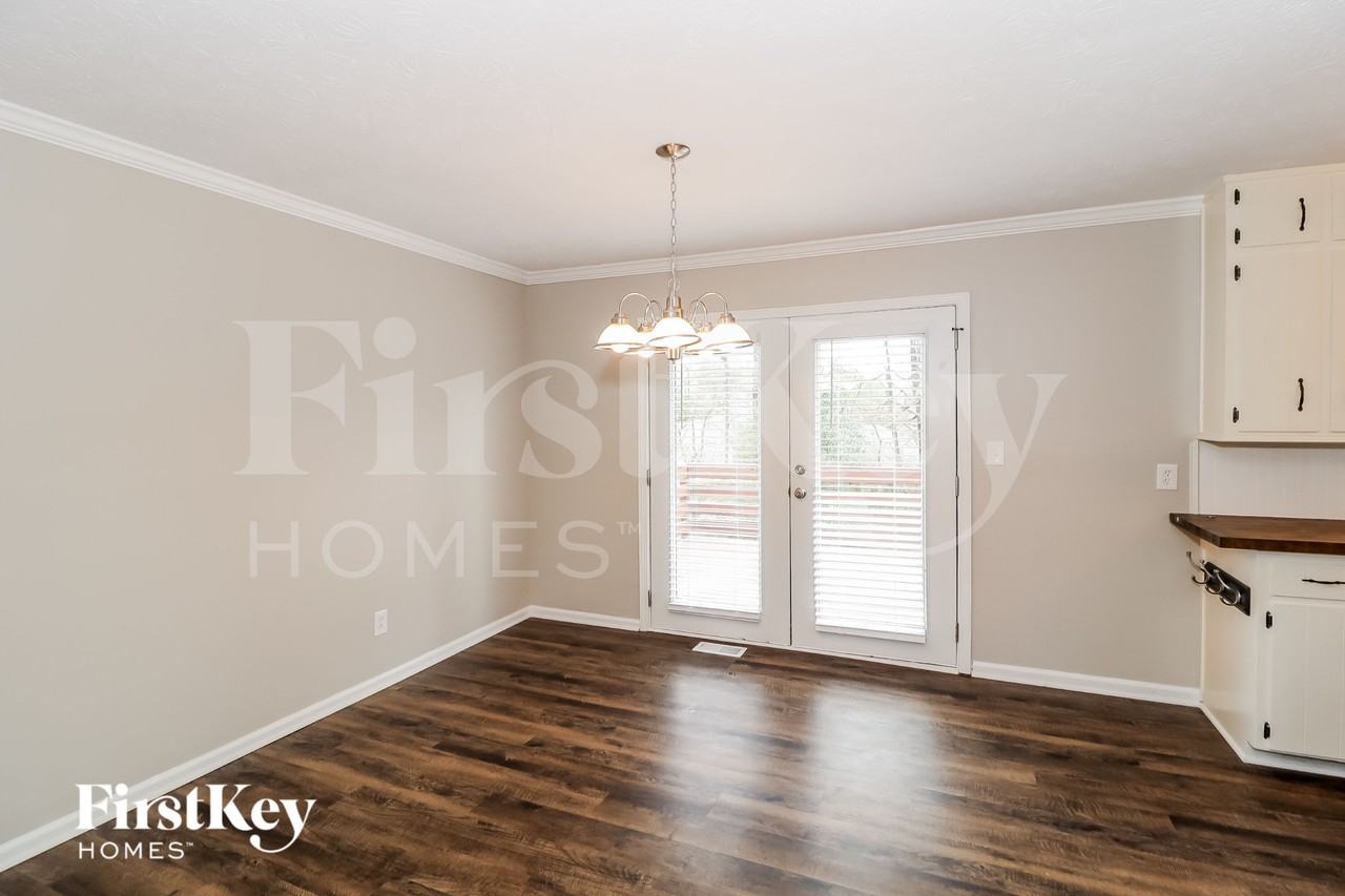 1715 Strawvalley Rd - Photo 6 of 18