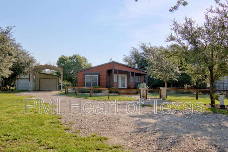631 County Gln - Photo 4 of 29