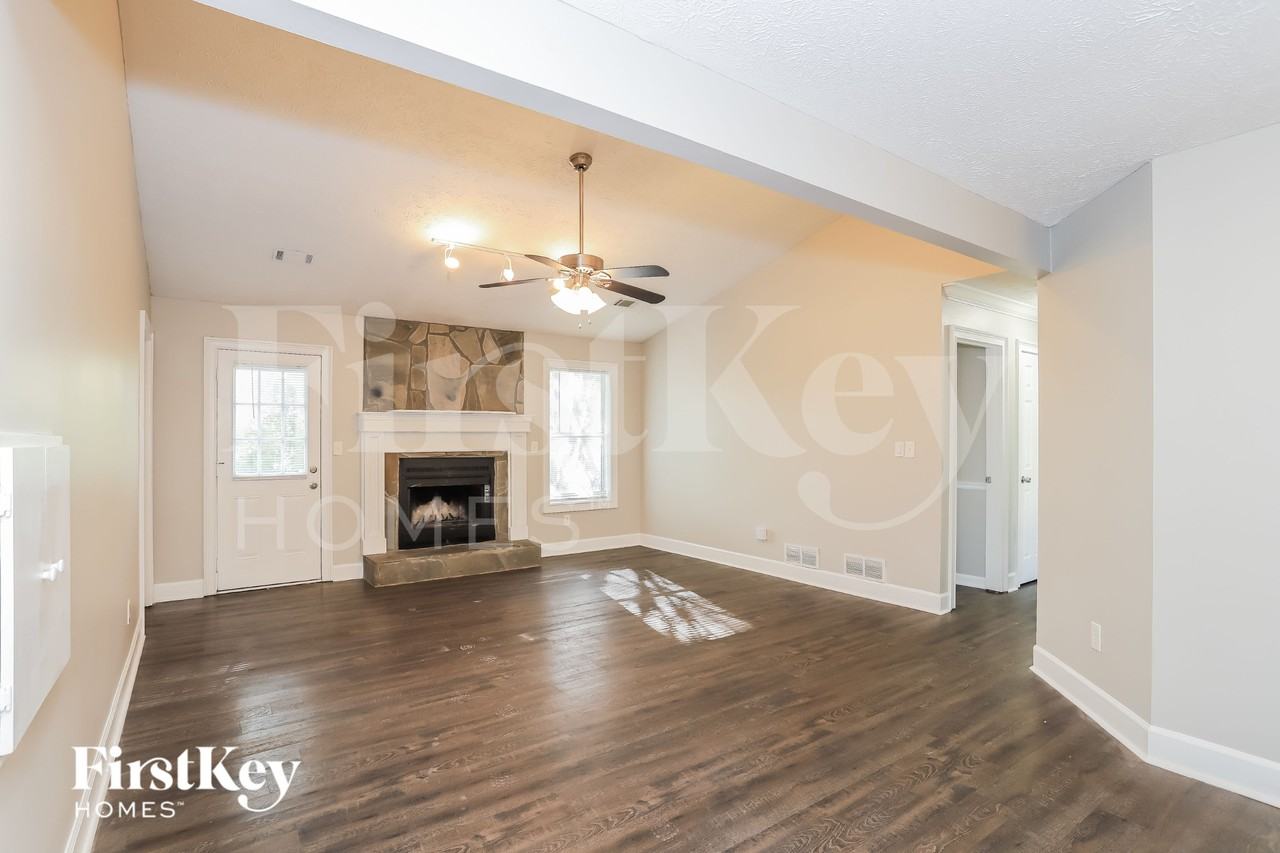 2847 Spring Green Way - Photo 5 of 18