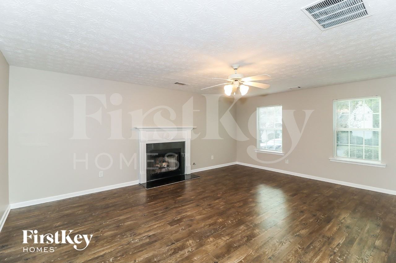 5491 Skylar Creek Ln - Photo 3 of 18