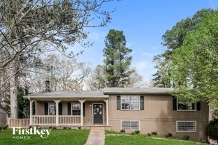 3762 Cambridge Dr Sw - Photo 1 of 1
