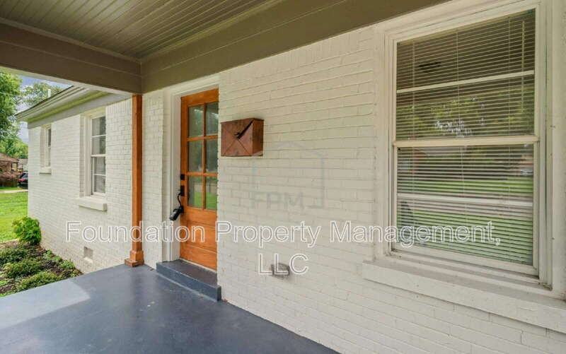 3749 Rhea Ave - Photo 4 of 23