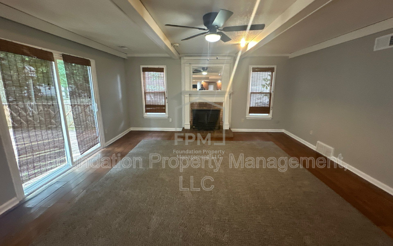 8559 Chippingham Dr - Photo 7 of 27