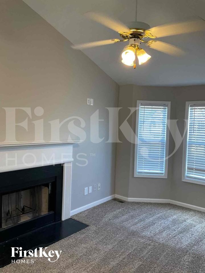 6616 Killington Ct - Photo 2 of 10