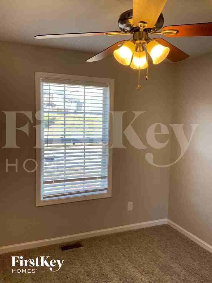 6616 Killington Ct - Photo 7 of 10