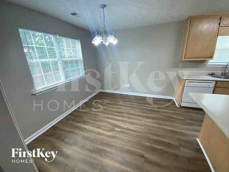 5992 Homestead Cir - Photo 5 of 11
