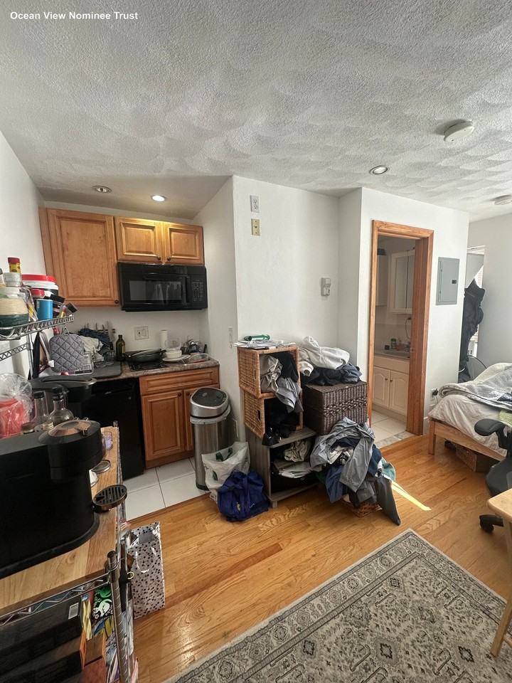 23 Hanover Ave #5