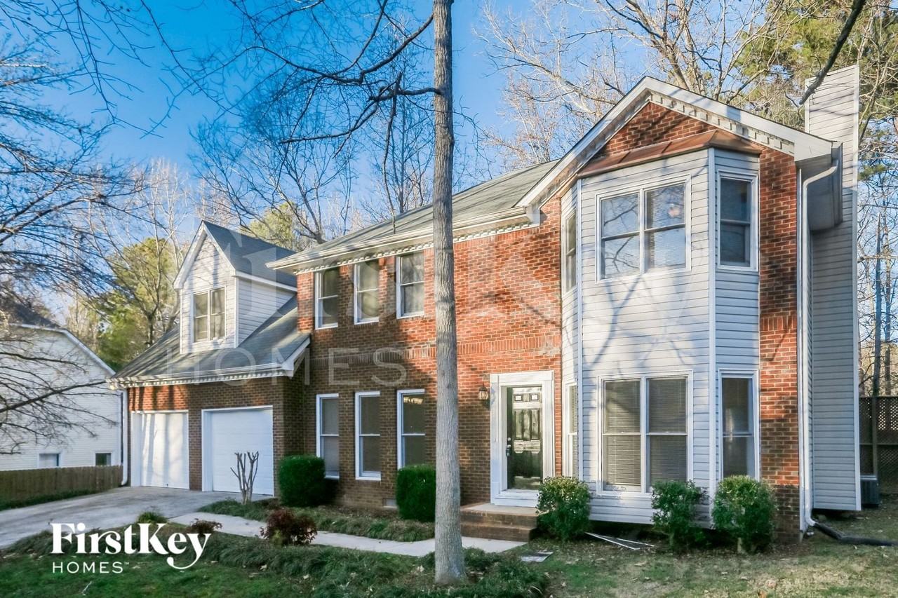 5300 Oglethorpe Ct - Photo 2 of 15