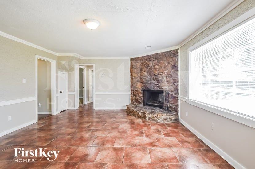 4475 Grinstead Cv - Photo 4 of 16