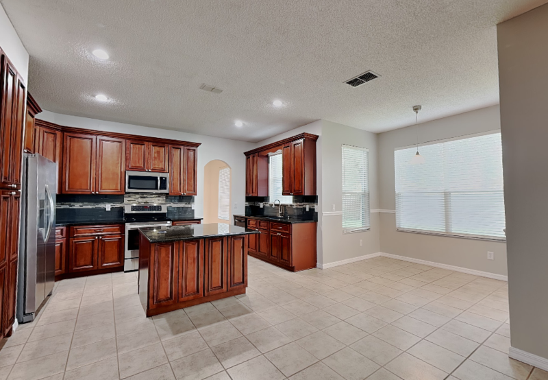 9525 Southern Garden Cir - Photo 7 of 31
