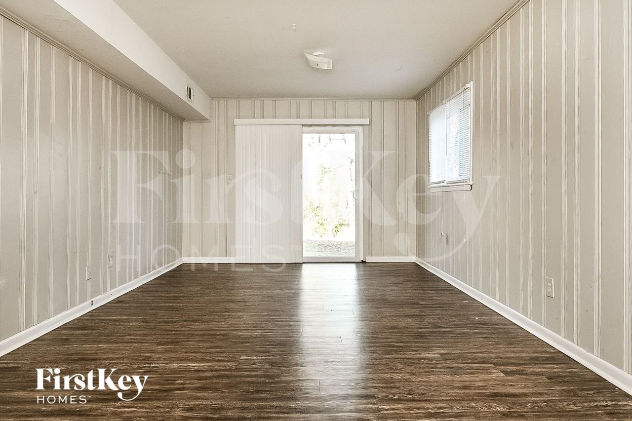 2216 Clanton Ter - Photo 4 of 18