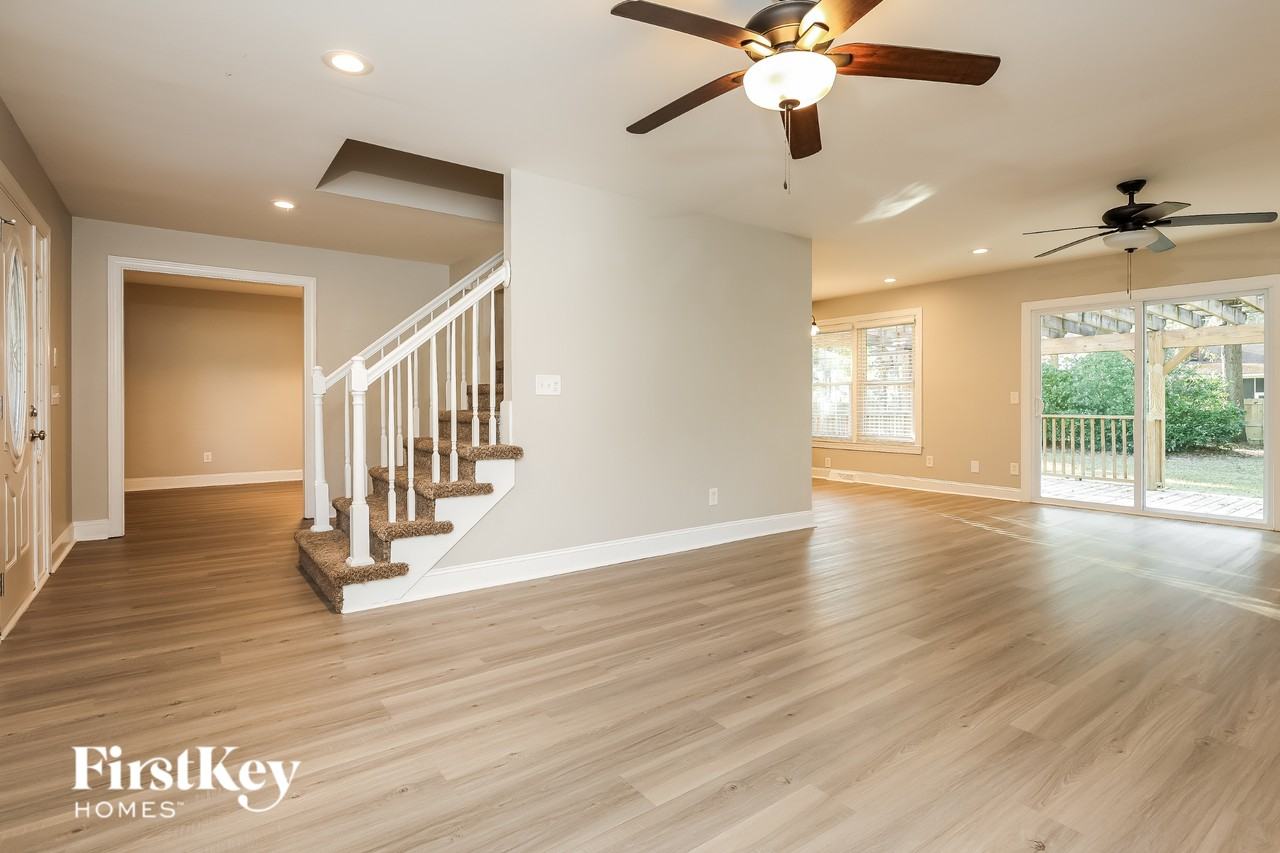 218 Old Dominion Dr - Photo 4 of 15