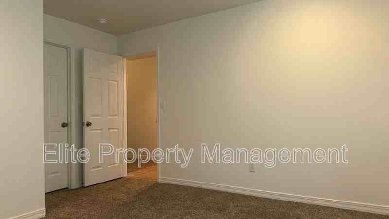 195 S Stardust Ct - Photo 4 of 18