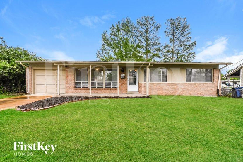 1520 Ascot Ter - Photo 2 of 16