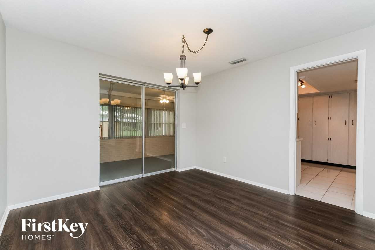 11341 144th St - Photo 4 of 15