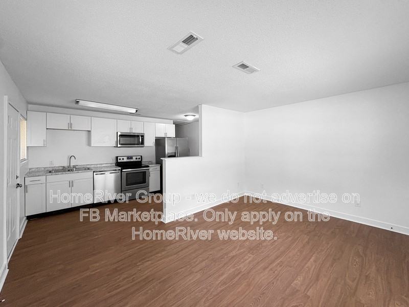 800 Moss St #102 - Photo 5 of 17