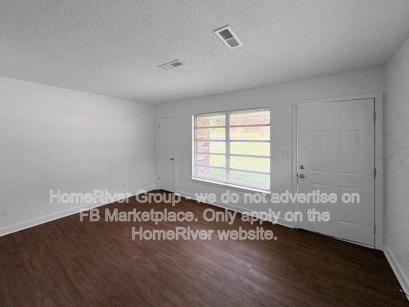 800 Moss St #102 - Photo 7 of 17