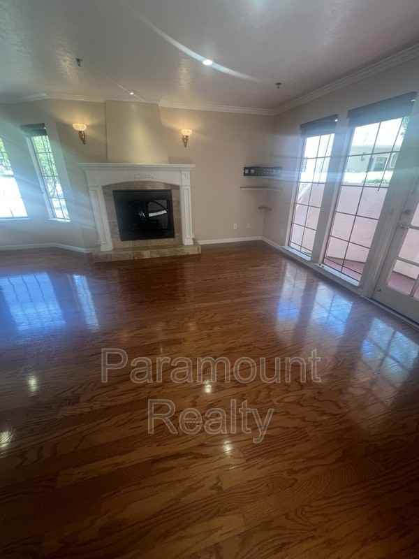 10228 Nile Dr - Photo 6 of 35