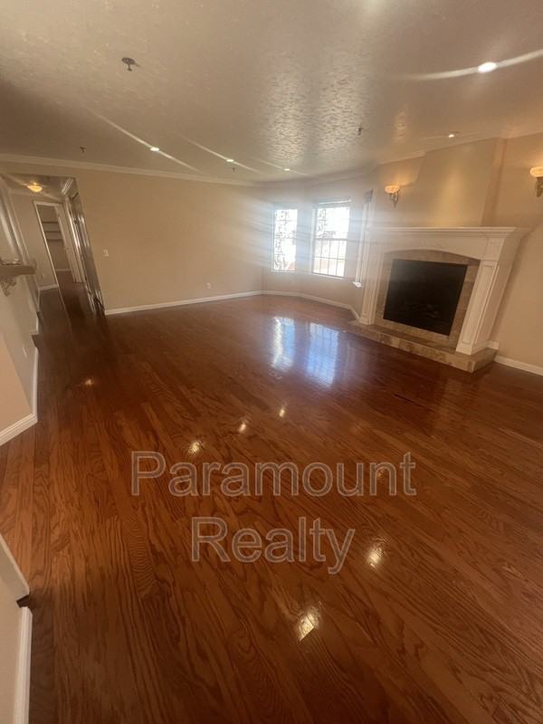 10228 Nile Dr - Photo 7 of 35