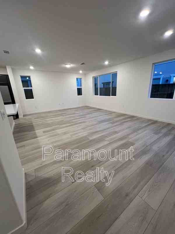 5459 Knights Valley Ln - Photo 4 of 28
