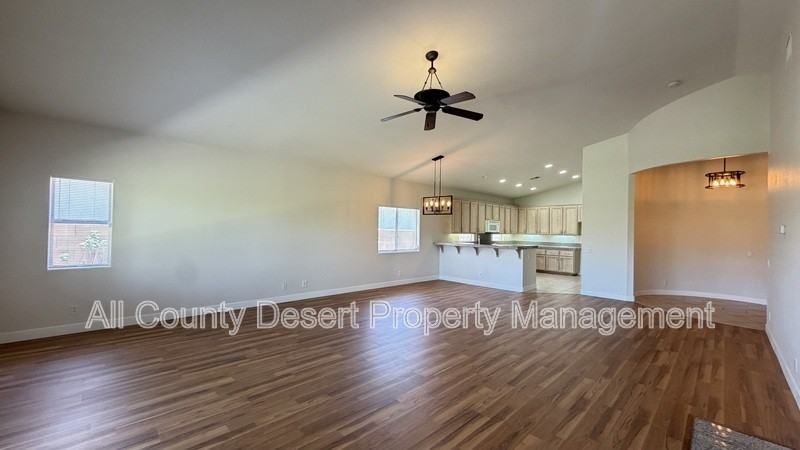 80230 Green Hills Dr - Photo 5 of 27