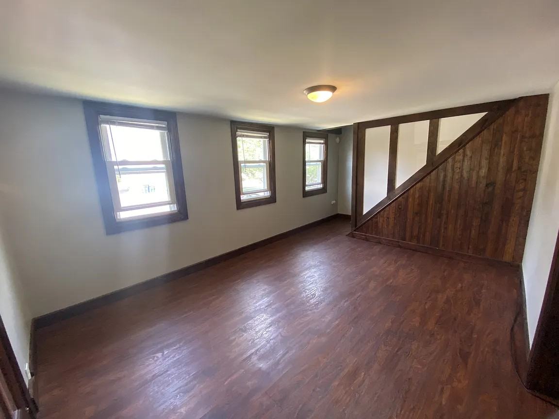 223 Gregory Street - Photo 4 of 11