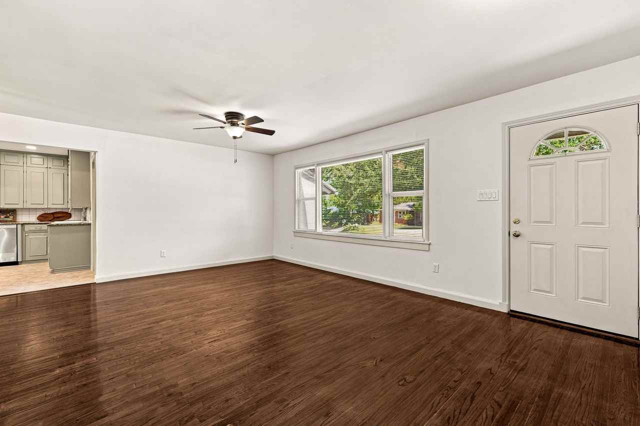 310 Hillcrest Ave #NA - Photo 6 of 34