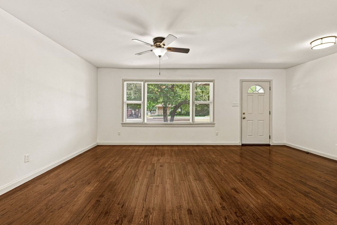 310 Hillcrest Ave #NA - Photo 7 of 34