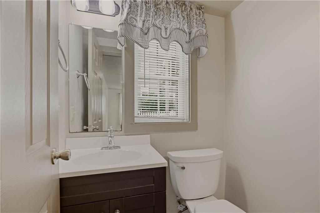 132 Evarts St ##1 - Photo 4 of 23