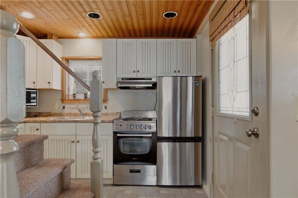 132 Evarts St ##1 - Photo 6 of 23