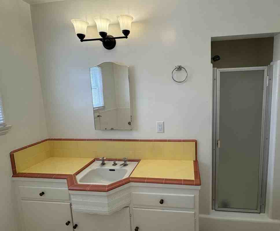 111 Alabama St - Photo 4 of 15