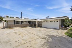 featured image of 533 S Devon Rd