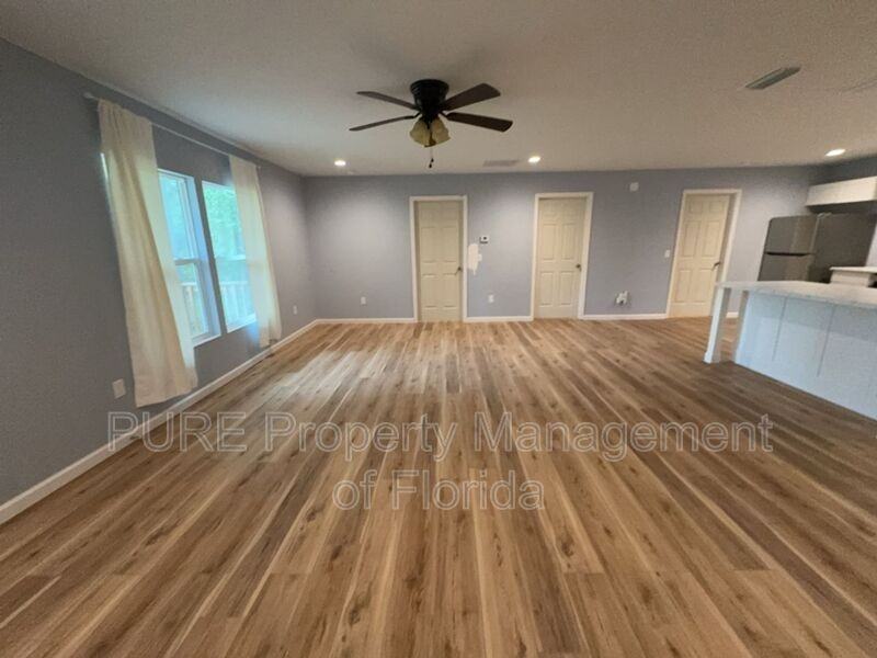 11330 Ne 66th Ln - Photo 4 of 50
