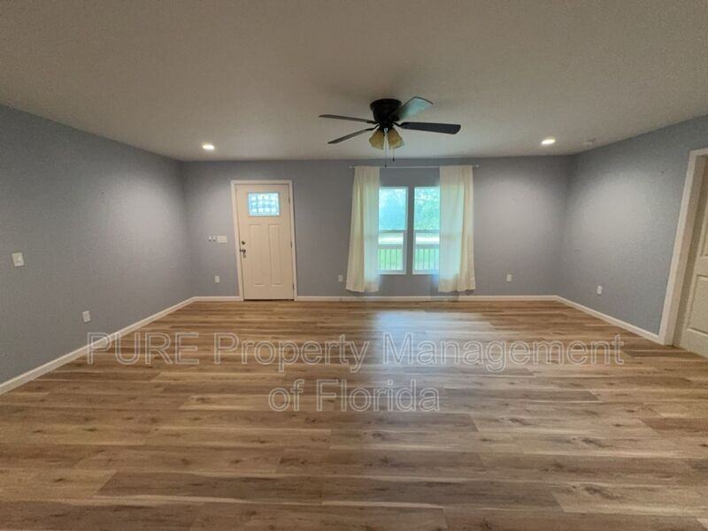 11330 Ne 66th Ln - Photo 7 of 50