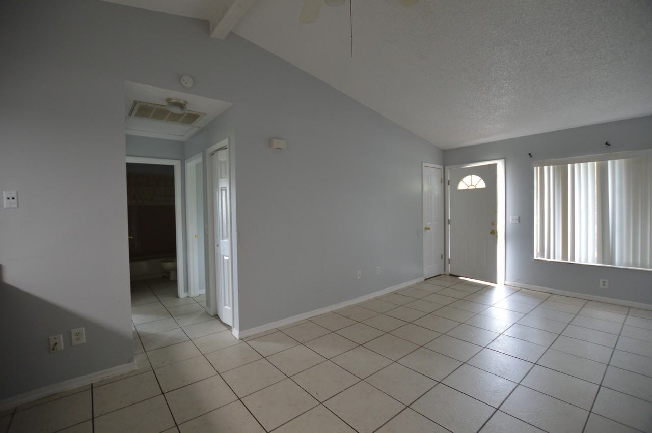 7949 Pinehurst Dr #7949 - Photo 7 of 15