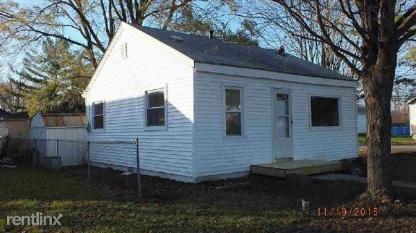 4387 Ave B - Photo 3 of 10