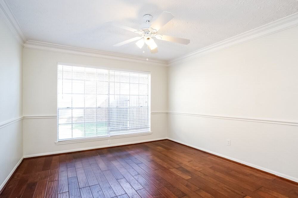 5502 Village Springs Dr - Photo 3 of 17