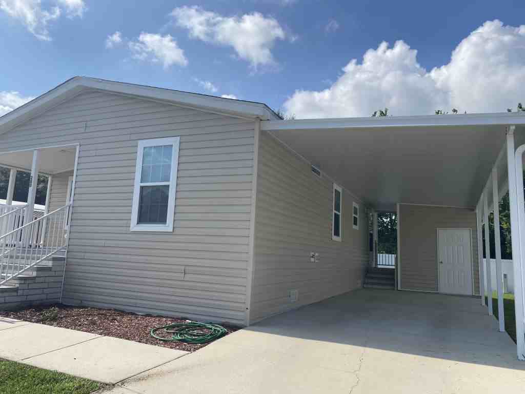 280 Queen Mary Loop - Photo 2 of 22