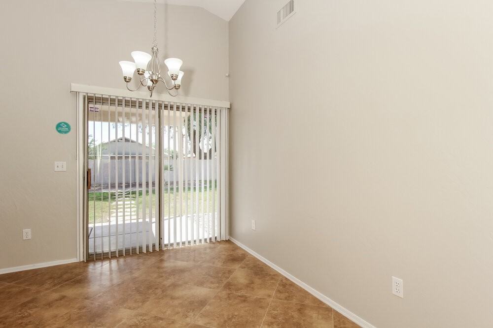 305 N Abalone Dr - Photo 5 of 16